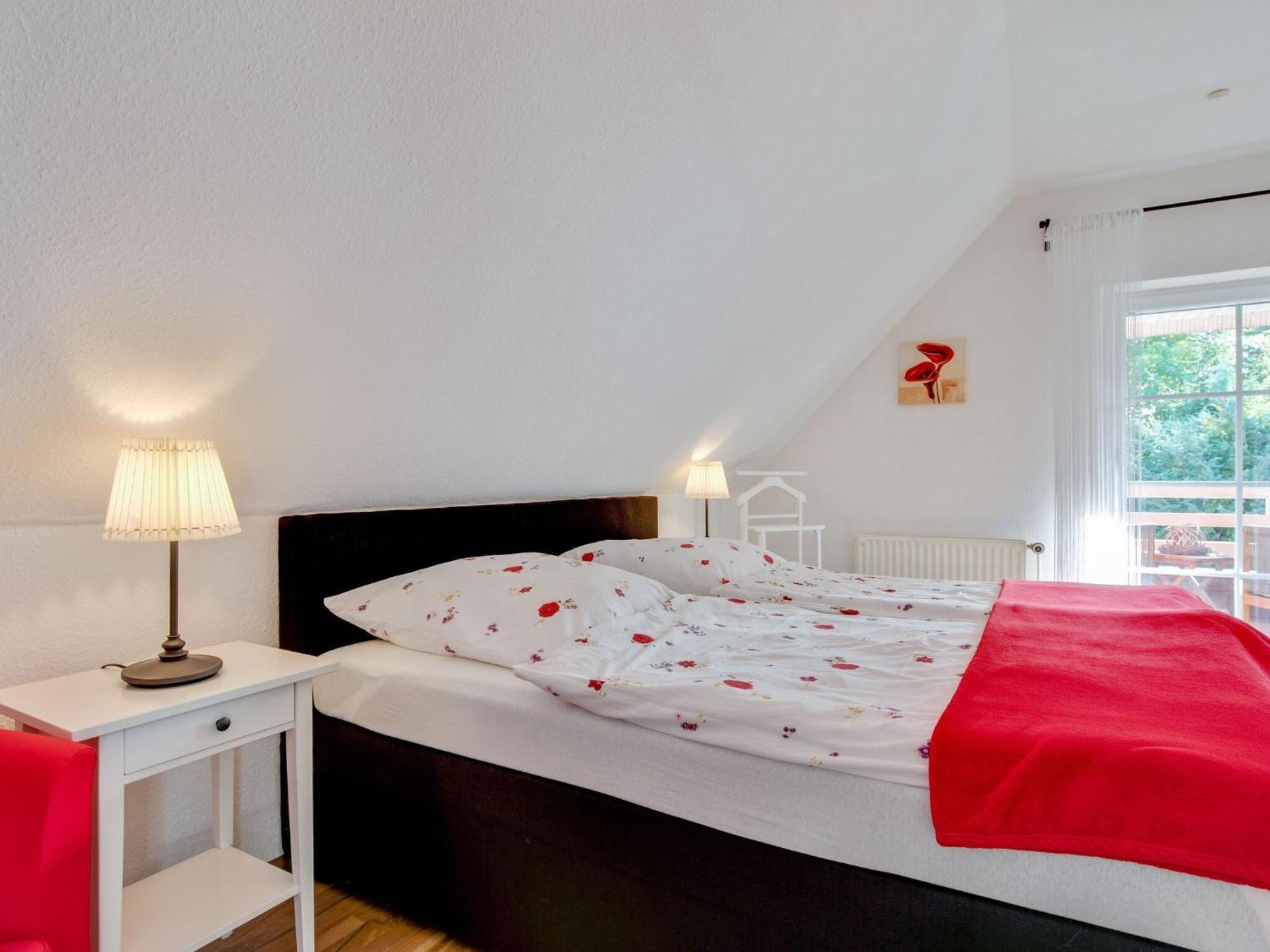 Enticing Holiday Home In Oldenburg With Garden Near Sea Dannau Exteriör bild