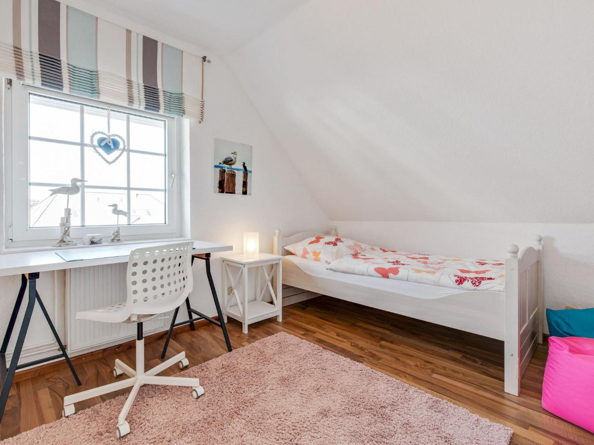 Enticing Holiday Home In Oldenburg With Garden Near Sea Dannau Exteriör bild